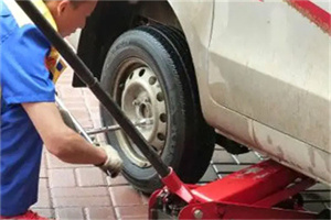 禅城区附近拖车24小时服务热线电话